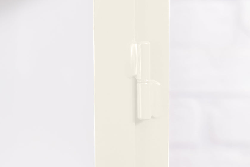 #color_pure-white