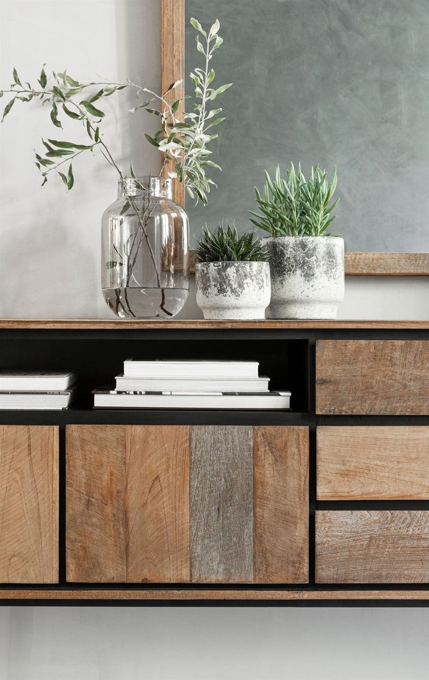 Dresser Metropole